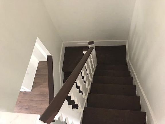 4th image of 1151 N Mount St