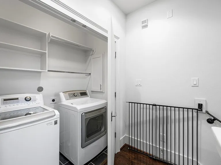 1808 Oakdale St — Photo 21