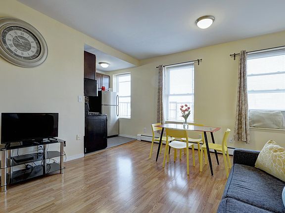 5th image of 851 Bergen Ave #4