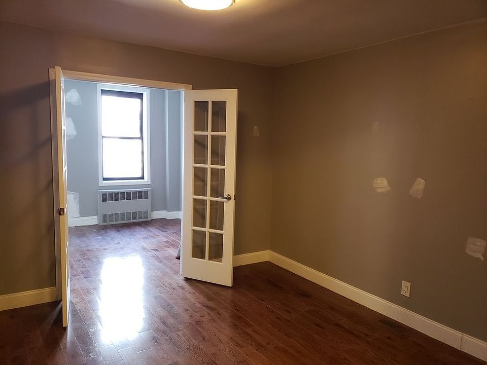 1st image of 816 Ocean Ave APT L4