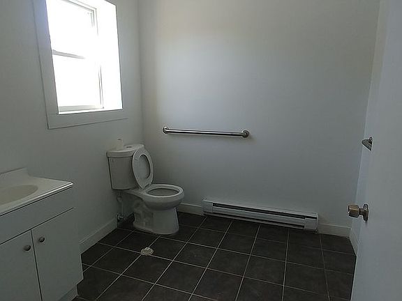 3rd image of 160-5C Liberty St