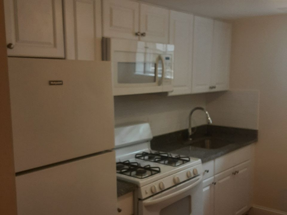 1st image of 381 Harvard St #2A