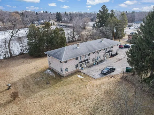 1424 E Main St, Watertown, WI 53094, 1424 E Main St APT 6, Watertown, WI 53094