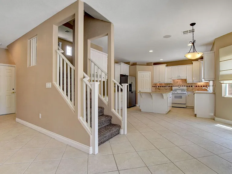 469 Annotto Bay St — Photo 13