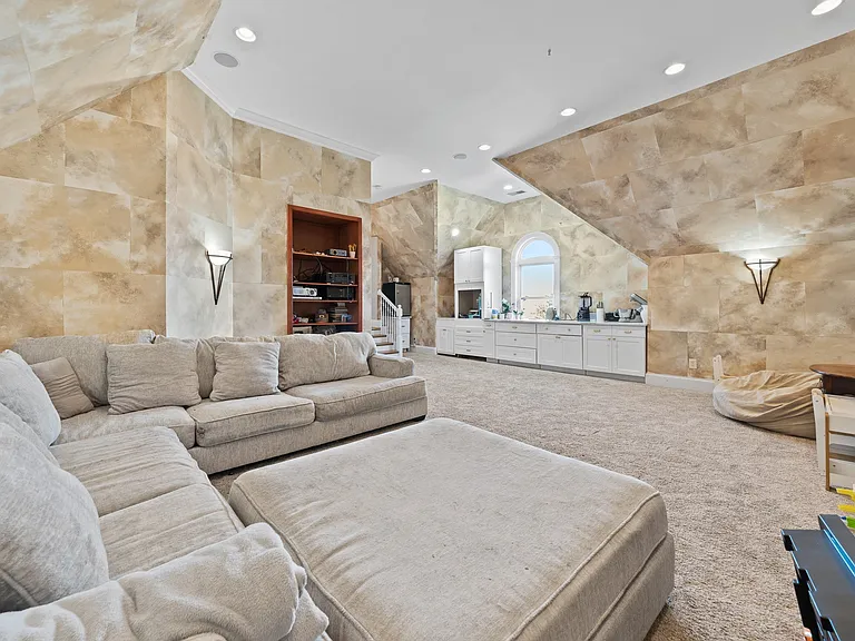 1657 Stokley Ln — Photo 15