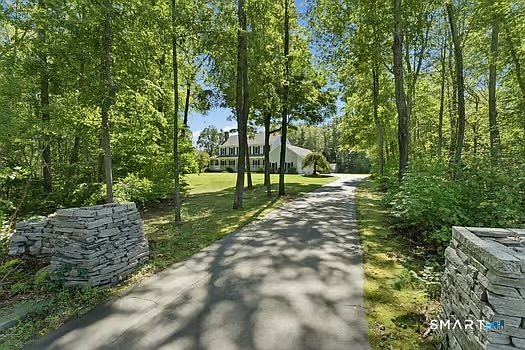 1st image of 8 Red Brook Lane