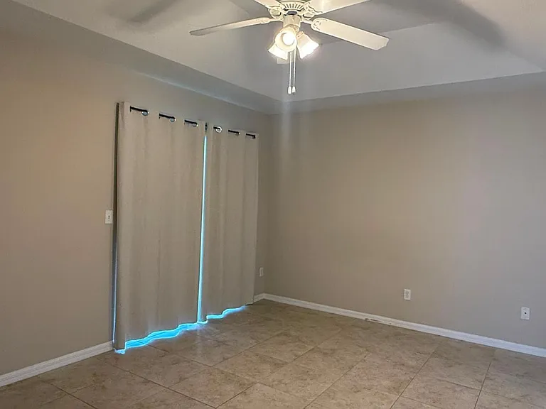 2847 SW South Calabria Cir — Photo 5