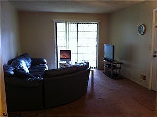 4th image of 113 Sussex Pl #1316