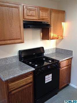 3rd image of 1255 N Farmersville Blvd