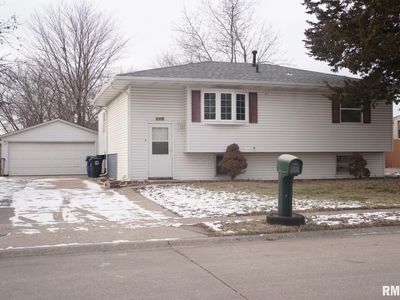 1204 N Pioneer St, Davenport, IA, 52804