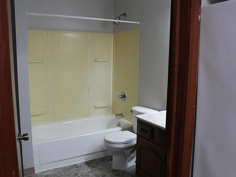 4900 Meyers St — Photo 5