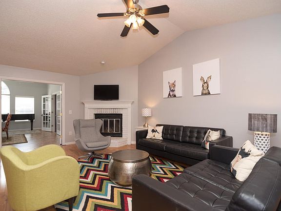 3rd image of 1880 Oakbreeze Ct