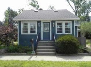 58 Kalmar St, Worcester, MA 01606