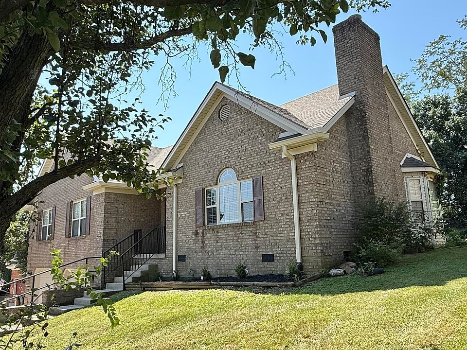 1st image of 372 Reynolds Dr