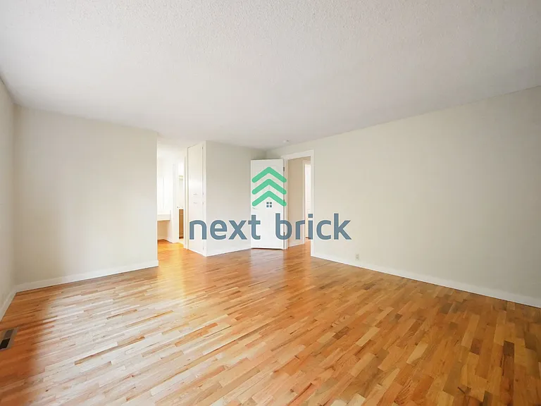 14469 NE 12th Pl — Photo 13