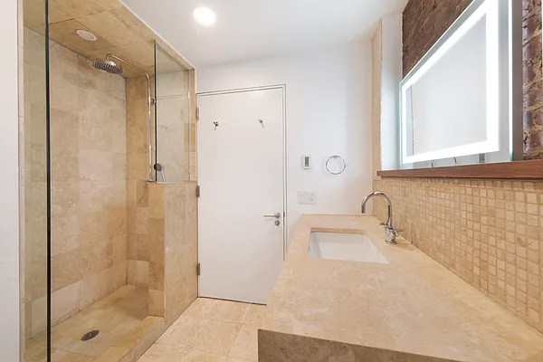 Rented by Compass | media 9