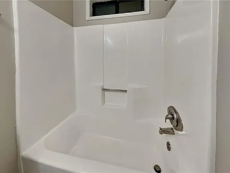 4094 Maxanne Dr NW — Photo 22