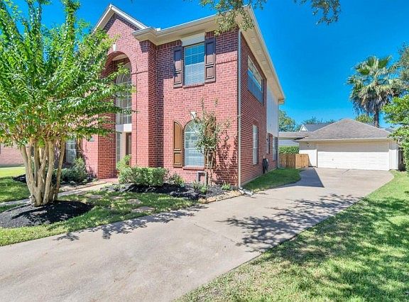 3rd image of 20410 Autumn Terrace Ln