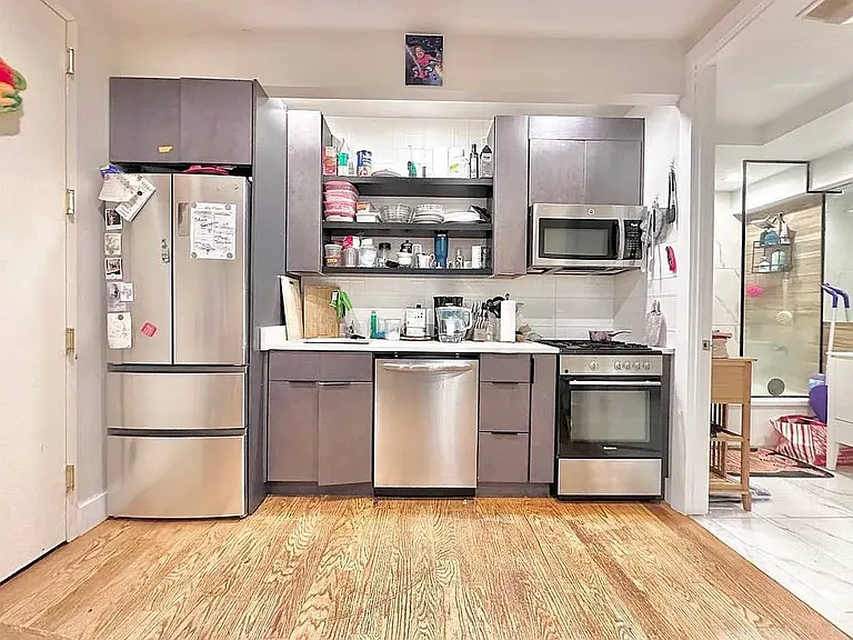 189 Johnson Ave #1F — Photo 3