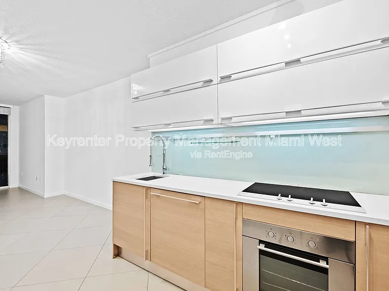 1750 N Bayshore Dr #3312 — Photo 3