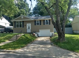4704 Valley Ln, Saint Joseph, MO 64503