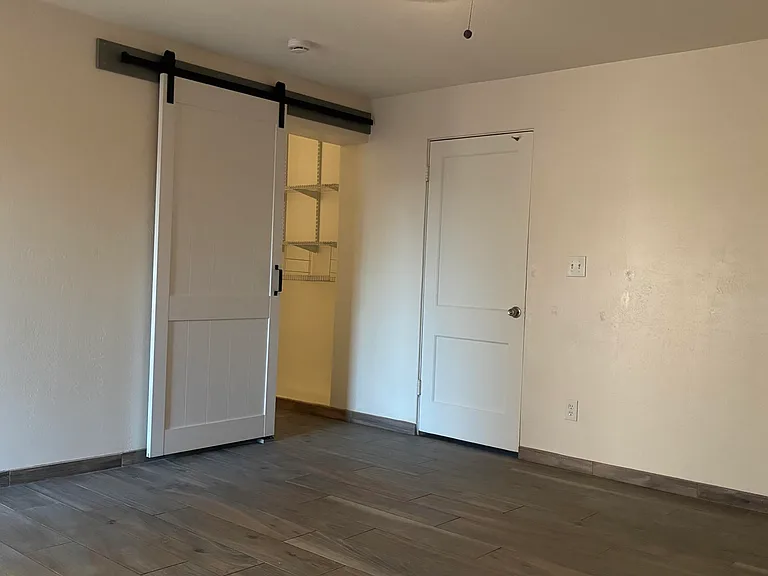 2336 W Orange Dr — Photo 13