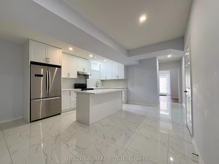 82 Madoc Pl #BASEMENT — Photo 14