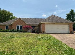 6629 Rocky Park Dr, Memphis, TN 38141