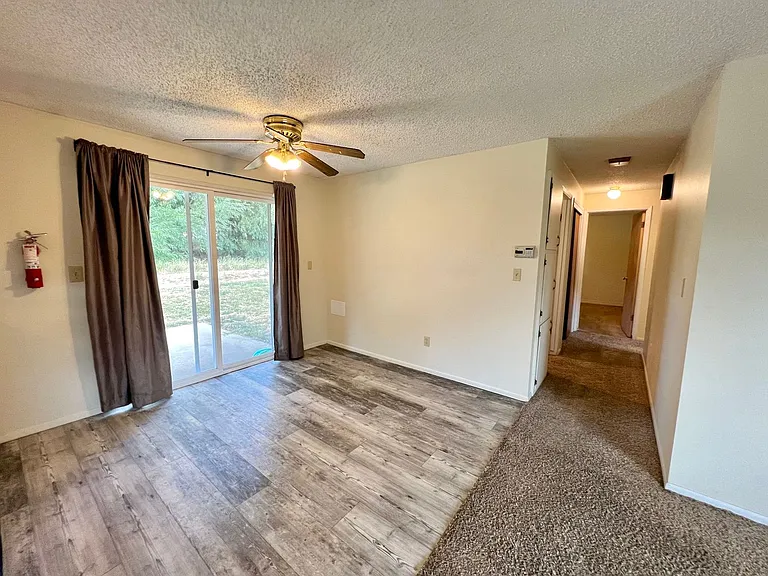 1707 College Pl — Photo 7