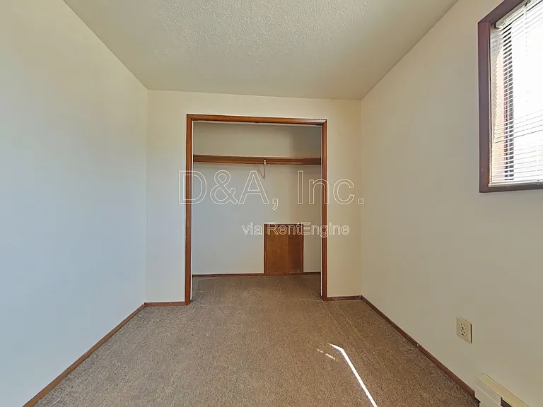 2525 NW Grant Ave — Photo 6