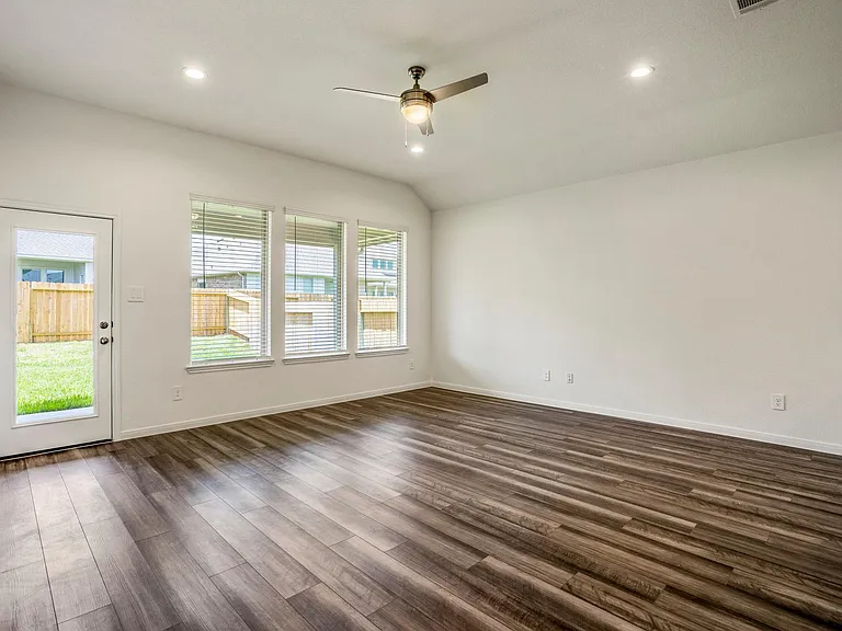 922 Youth Water Rd — Photo 18
