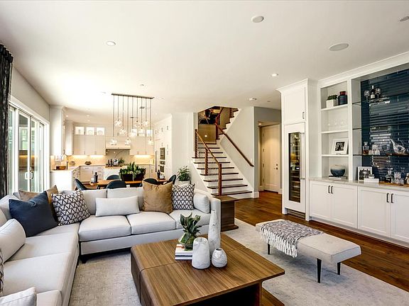 3rd image of 18858 Montalvo Oaks Cir