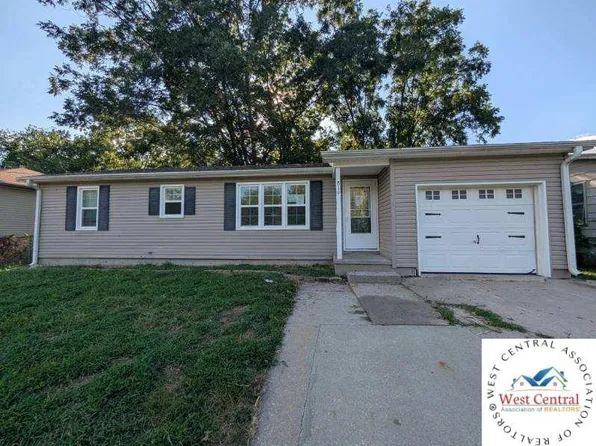 819 N Lincoln Ave, Marshall, MO 65340
