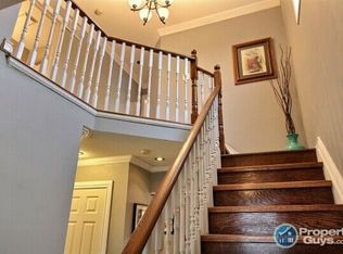 75 Longueuil Pl, Whitby, ON L1R3H1