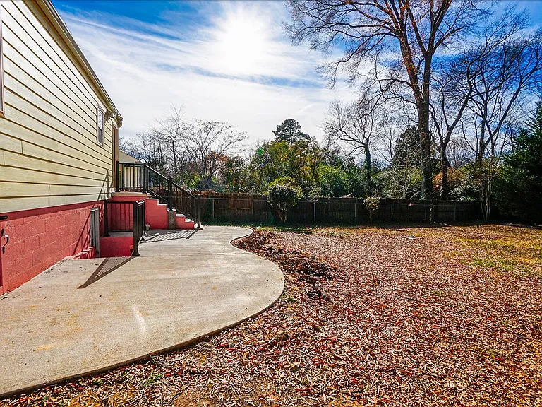 1007 Grayland St #A — Photo 7