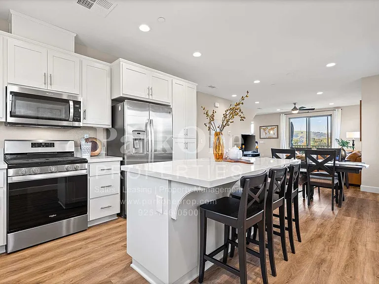 101 Laurel Knoll Dr — Photo 11