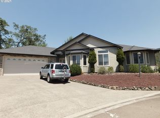 1910 Warewood Terrace Ct, Roseburg, OR 97471