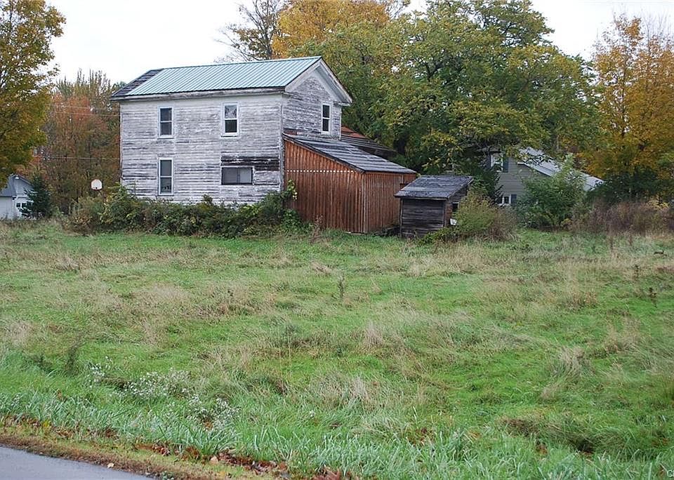 2nd image of 163 Spring St