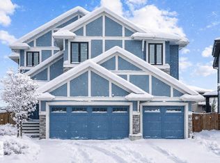 6813 Knox Loop SW, Edmonton, AB T6W 4R3