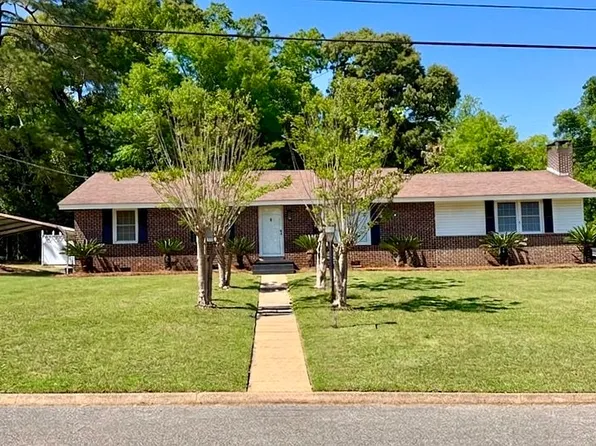 218 Homewood Ave, Troy, AL 36081