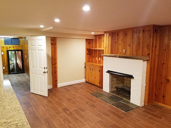 Living/Dining Area
