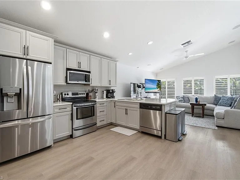 6988 Burnt Sienna Cir — Photo 19