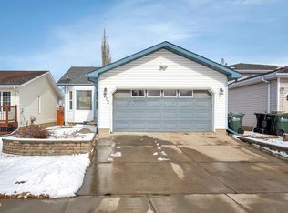 212 Regency Dr, Strathcona County, AB T8A5P6