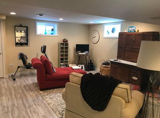 1401 Kaneville Rd, Geneva, IL 60134