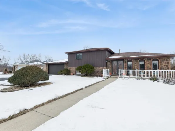 3505 Lyle Ln, Crete, IL 60417