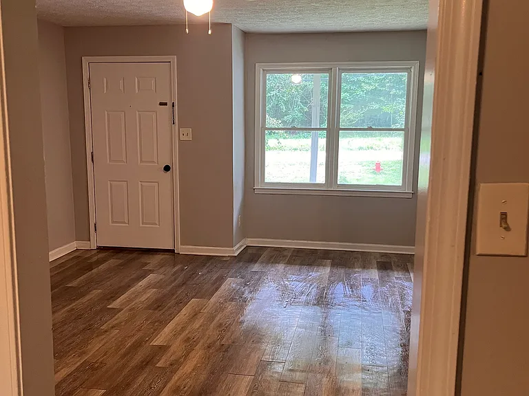 177 Williams St — Photo 3