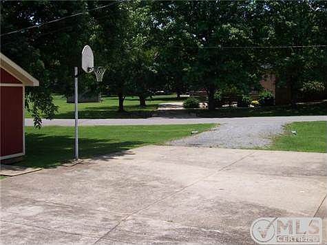 5th image of 2186 Allendale Dr