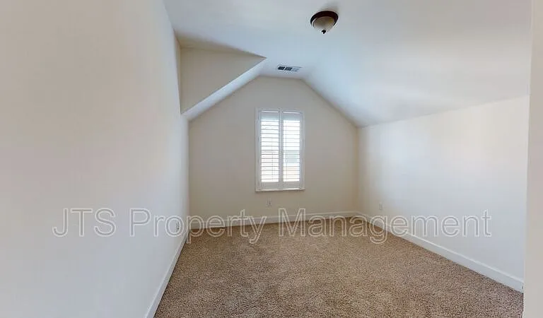 1349 Piper Pl — Photo 17