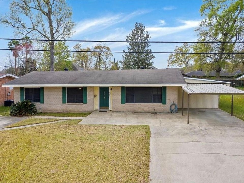 1st image of 909 Michael Ln