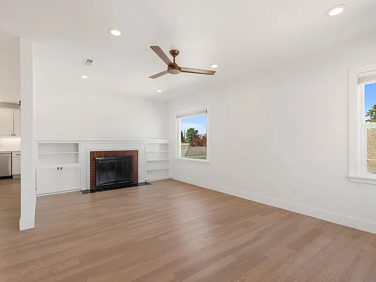 4143 SW Kenyon St — Photo 10